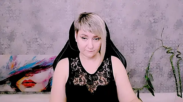 Djullia Chat XXX live