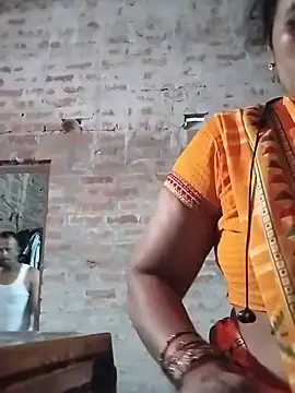 Bhabhi_ji_ Adlı Modelin Canlı XXX Sohbeti