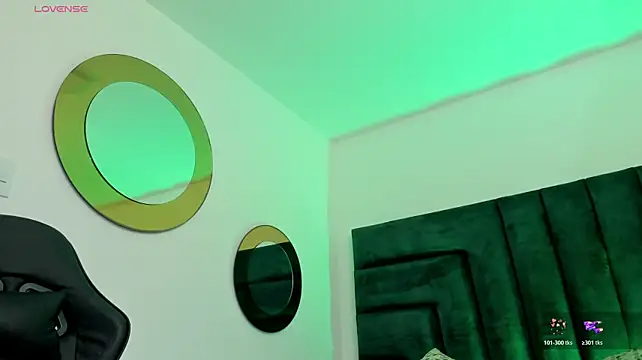 GiaCaprianii's Live XXX Chat