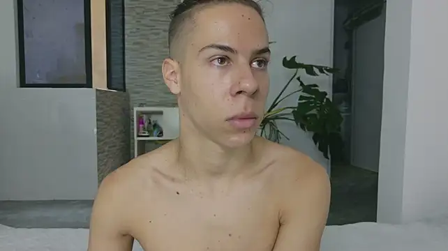 grey___27 Chat XXX in diretta