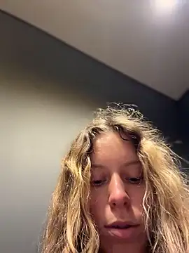RinaMood's Live XXX Chat