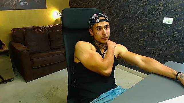 RomeoBodhi's Live XXX Chat