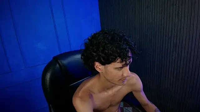 NEOSLY_7 – Naživo XXX chat