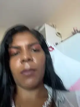 Chat XXX en directo de Indiazinhax