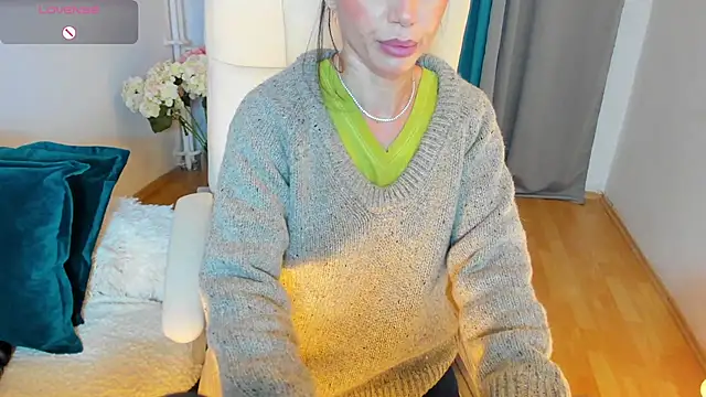SeductiveBella élő XXX-chatje