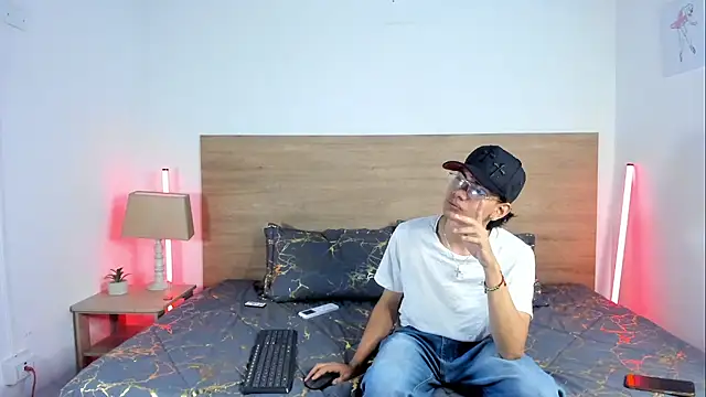 XXX chat uživo modela Ethan_Carter_