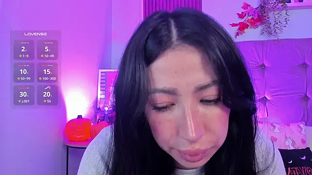 lilyy_evanss' Live XXX Chat