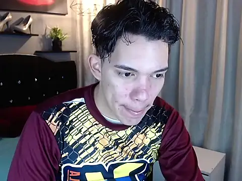 haku_nayro – Naživo XXX chat