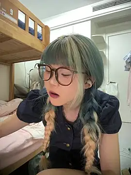 Rocket-Girl's Live XXX Chat