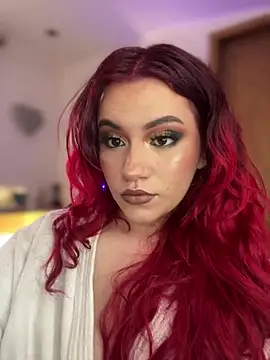 NikkiNix Adlı Modelin Canlı XXX Sohbeti