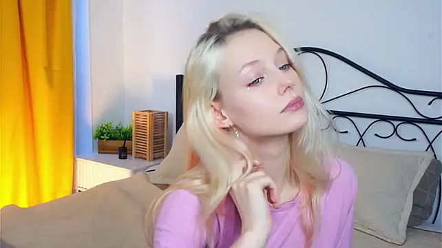 CorrieJust Chat XXX in diretta
