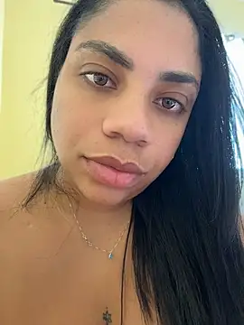 Morenacarioca3 Adlı Modelin Canlı XXX Sohbeti