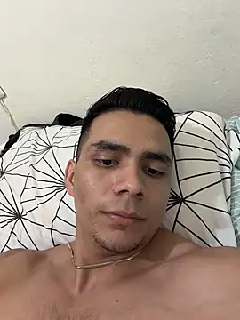 ChoreyTaiylor's Live XXX Chat