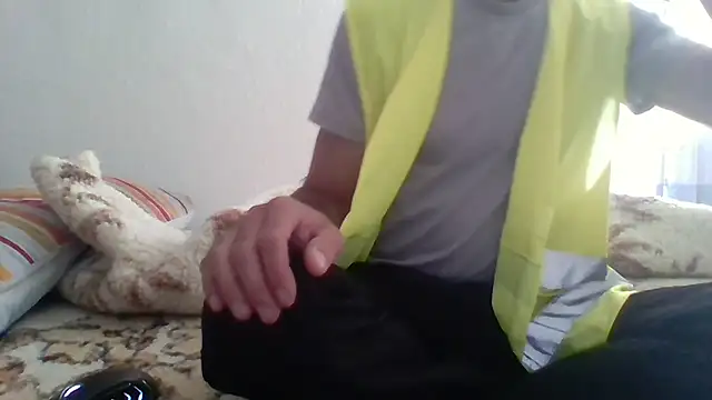 yvesstorm1 라이브 XXX 채팅