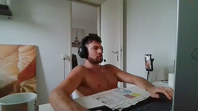 Chat +18 de alpha-hunk ao vivo