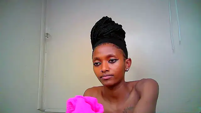Qute_nimple – Live XXX-chat