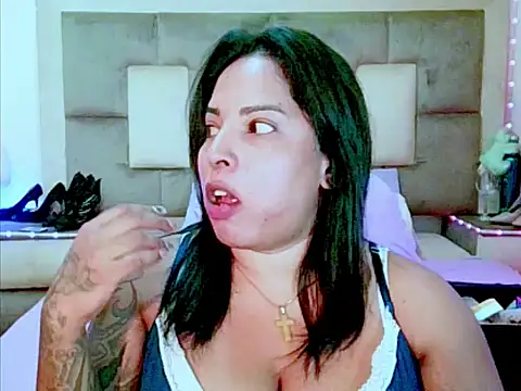 indiantopaz694u লাইভ XXX চ্যাট