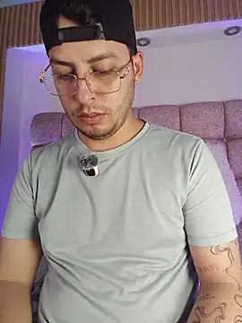 Jonath_1 élő XXX-chatje