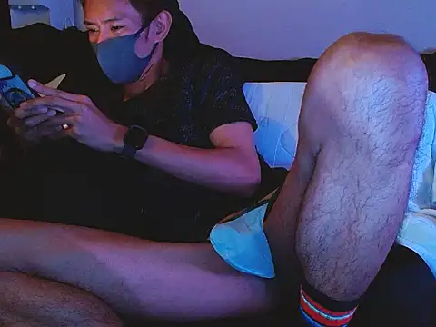 Chat XXX ao vivo de HORNY_RYU