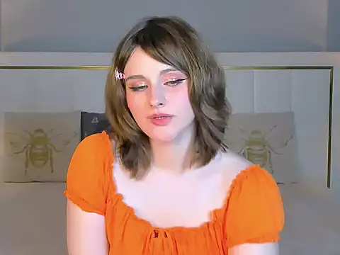 BEATRICE_LOWRY Live XXX-Chat