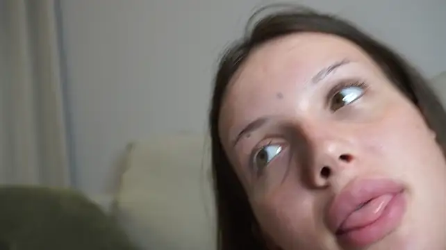 mcdollsn Live XXX chat