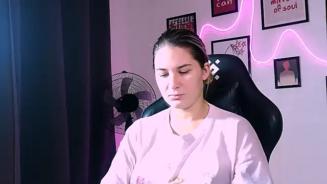 Chat +18 de AlisaFrost ao vivo