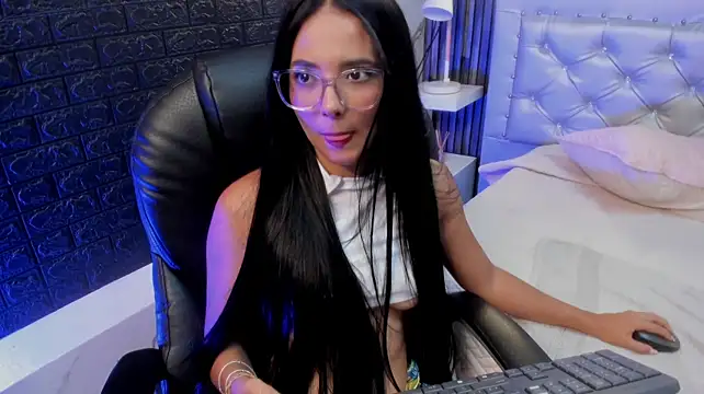 XXX chat uživo modela Pretty_Liaa_