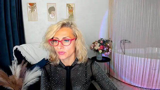 MuseOfStage Chat XXX live