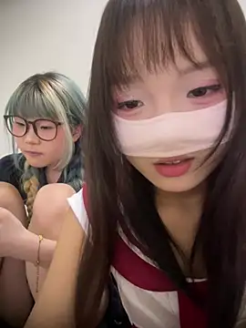 Rocket-Girl Chat XXX in diretta