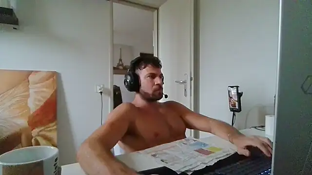 alpha-hunk – Naživo XXX chat