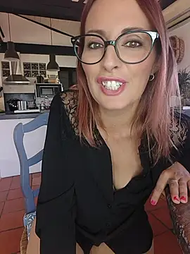 Chatroom XXX en direct de Jade_Emeraud
