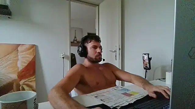 alpha-hunk Live XXX-Chat