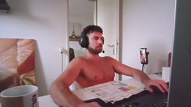 alpha-hunk Live XXX Chat