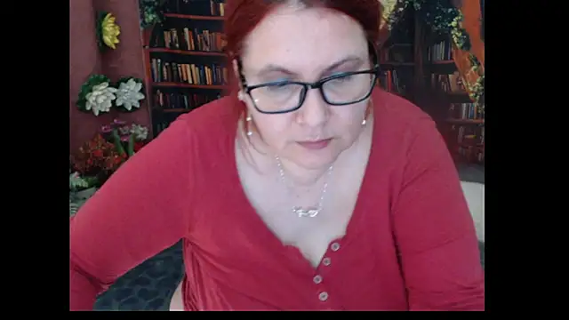 PlayfullMature Chat XXX live