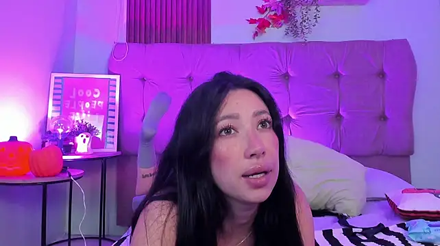 Chat +18 de lilyy_evanss ao vivo