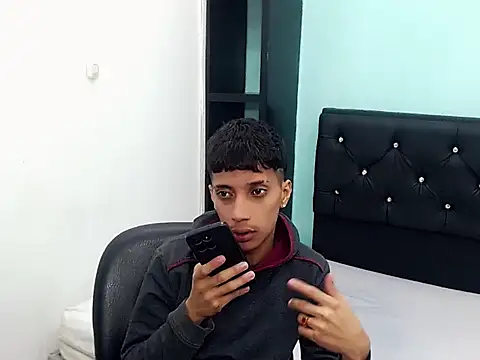 Chat XXX ao vivo de brayan__hot__