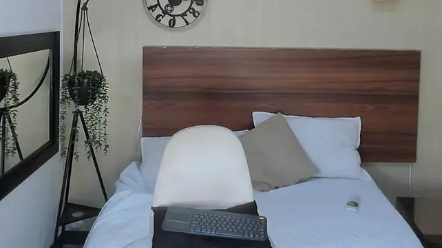 Chat +18 de SamayRyann ao vivo