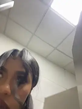 NaylaViceXXX Chat XXX in diretta