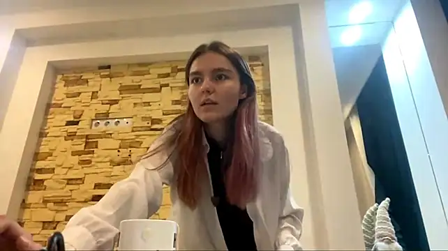 JessiePolemeni 现场XXX聊天