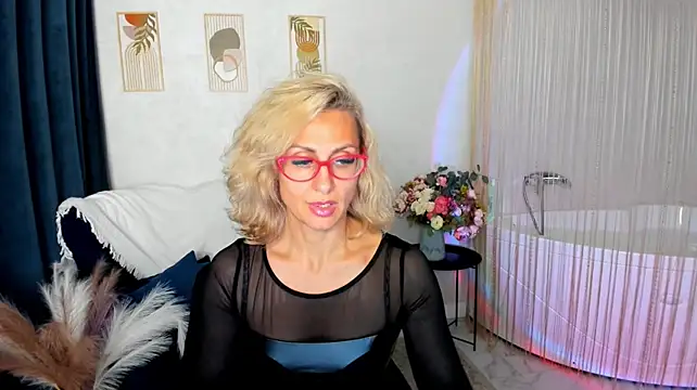 MuseOfStage Chat XXX in diretta