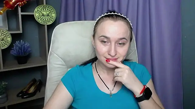 NinaFlawlees Chat XXX in diretta