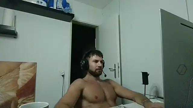 alpha-hunk's Live XXX Chat