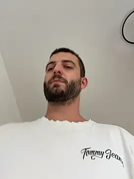 Pablo_Hornyguy95 Chat XXX live
