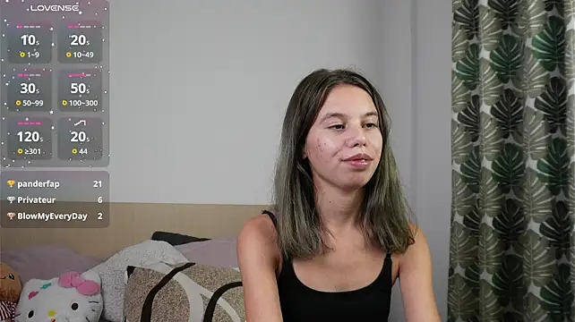 Emma_Tiny69: απευθείας συνομιλία ΧΧΧ