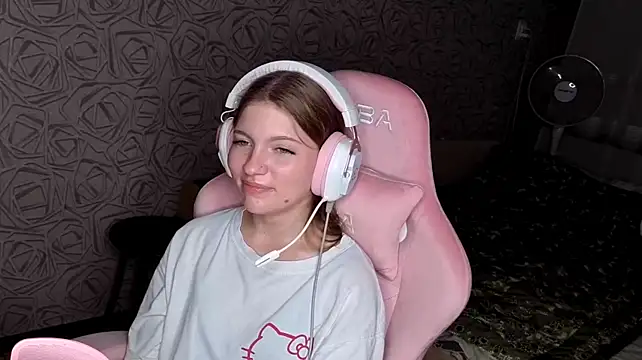 Juliiaa 现场XXX聊天