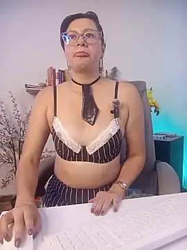 Czat XXX na żywo – Ana_Laurent
