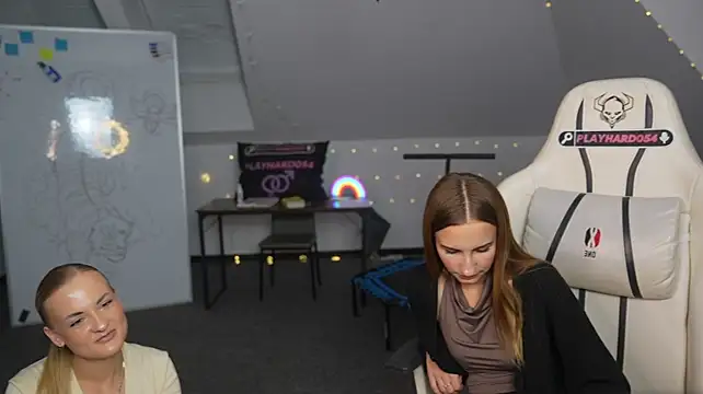 Živý XXX chat Elina_rose054