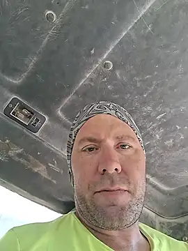 Uncle_Shaggy live XXX chat