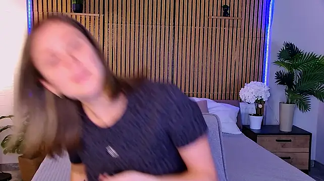 Chat +18 de EmeraldGlow ao vivo