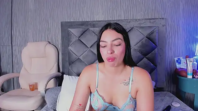 Ashly_bloom_'s Live XXX Chat